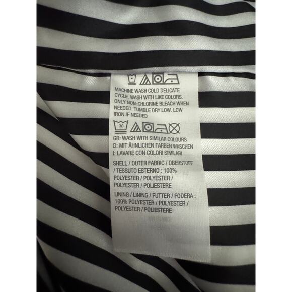 Dennis Basso Regular Water Resistant Trench Coat with Hood Black XL Petite NWOT - Picture 14 of 14